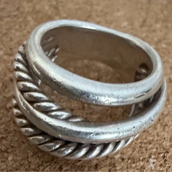 Twisted Rope Design Silver Ring - Picture 2 of 4